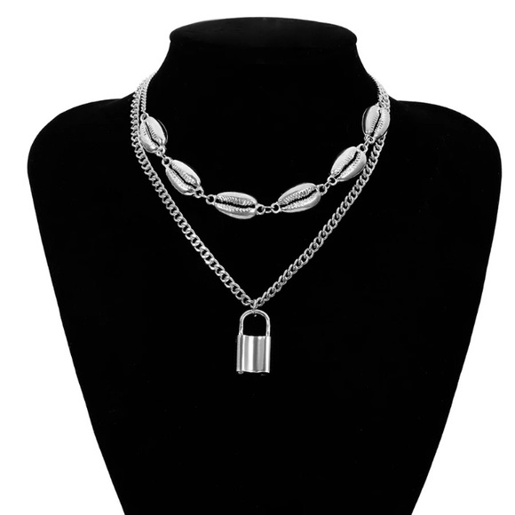 Fashion Chunky Silver Lock Shell Necklace - Picture 2 of 4